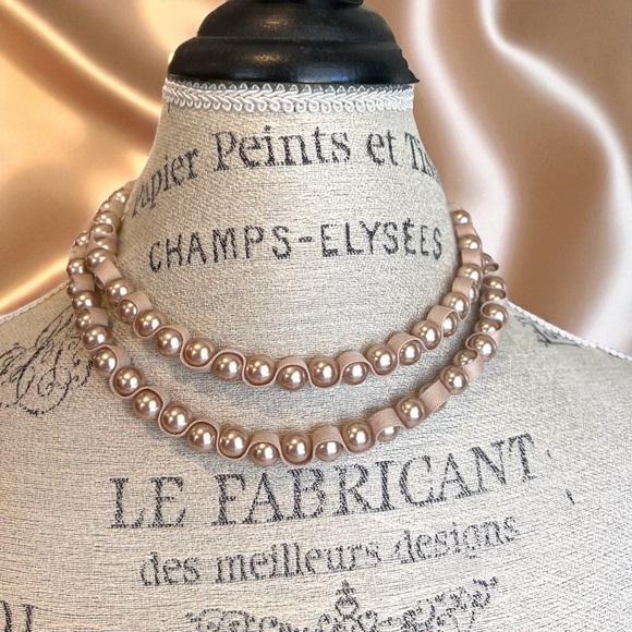 Vintage Ara Rose Gold Faux Pearl Necklace and Ribbon 40” - Picture 14 of 17